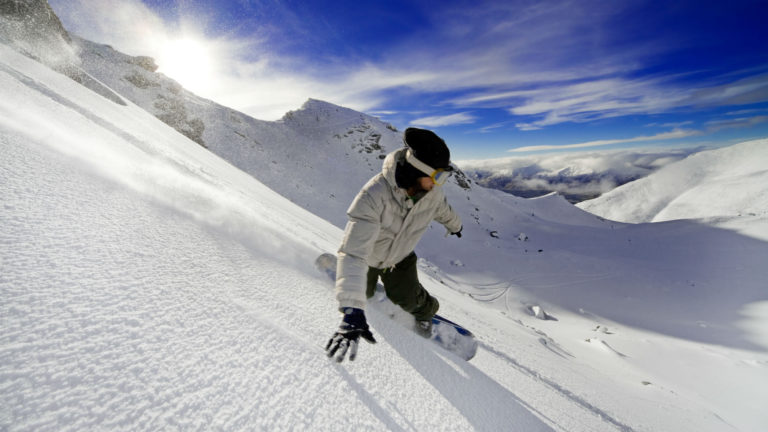 Sierra Nevada's Ski Slopes | An Alpine Paradise at El Lodge